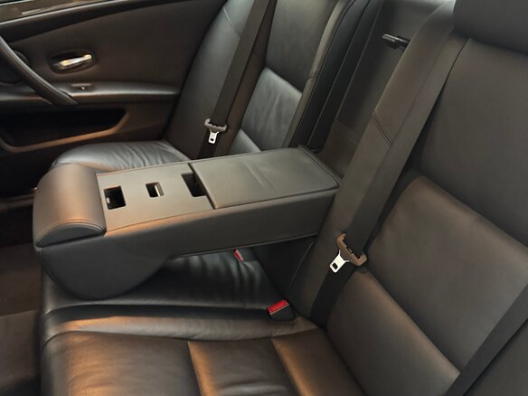 2008 BMW M5 IV (E60/E61), белый - вид 21