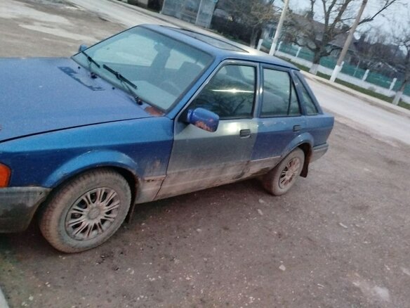 1989 Ford Escort IV, синий, 65000 рублей - вид 1