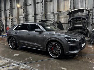 2019 Audi Q8 55 TFSI I (4M), серый, 5300000 рублей, вид 1