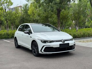 2022 Volkswagen Golf VIII, белый, 1950000 рублей, вид 3