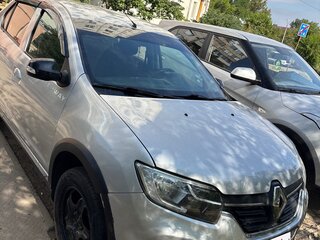 2020 Renault Logan Stepway II Рестайлинг, серый, 700000 рублей, вид 2