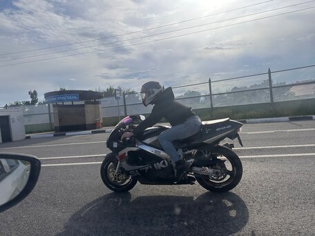 1999 Suzuki GSX-R 600, чёрный, 350000 рублей, вид 3