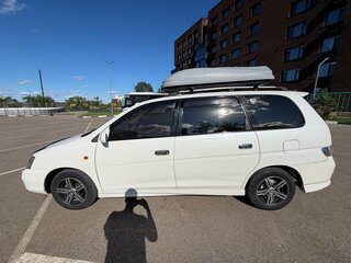 2001 Toyota Gaia, белый, 560000 рублей, вид 4