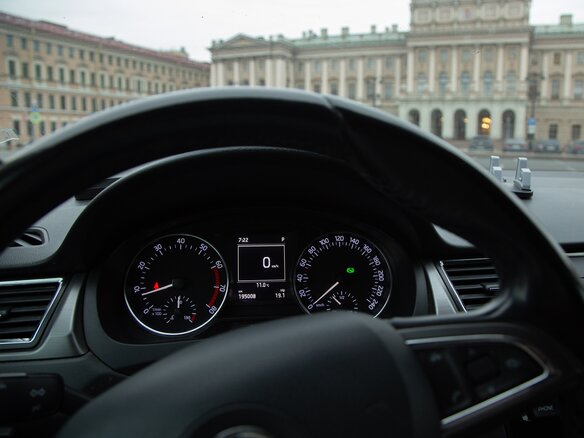 2016 Skoda Rapid I, красный, 900000 рублей - вид 9