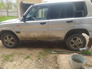 2001 Mitsubishi Pajero Pinin, серебристый, 300000 рублей, вид 3