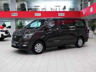 2019 Hyundai H-1 II Рестайлинг 2, коричневый, 2390000 рублей, вид 1