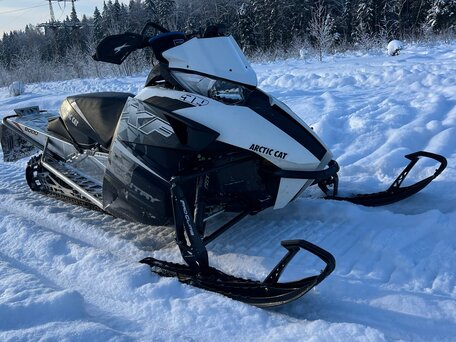 2015 Arctic Cat XF-Series, белый, 900000 рублей, вид 5