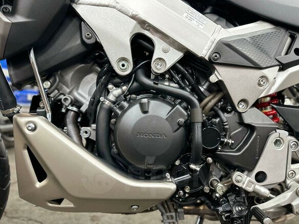 2015 Honda VFR 800X (Crossrunner), белый, 890000 рублей - вид 21