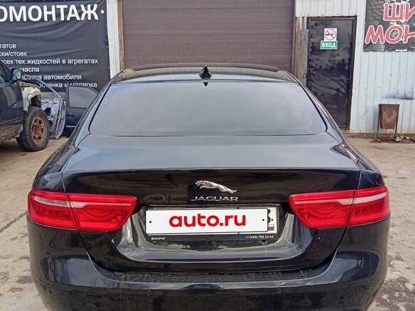 2017 Jaguar XE I, чёрный, 1700000 рублей - вид 3