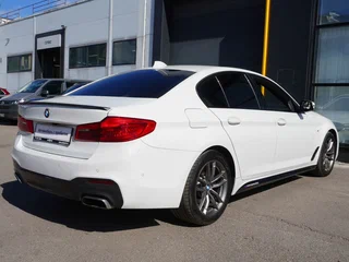 2019 BMW 5 серии 530i xDrive VII (G30/G31/G38), белый, 2850000 рублей, вид 5