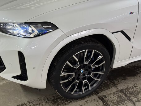 2024 BMW X6 40i III (G06) Рестайлинг, белый, 12499000 рублей, вид 2