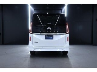 2023 Nissan Serena VI (C28), белый, 2300000 рублей, вид 5