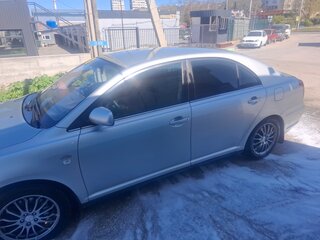 2004 Toyota Avensis II, серебристый, 740000 рублей, вид 4