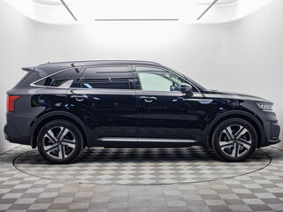 2022 Kia Sorento IV, чёрный, 3638000 рублей, вид 4