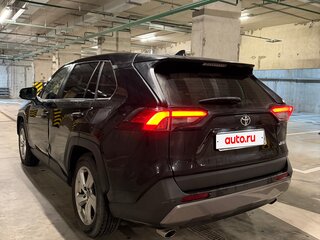 2021 Toyota RAV4 V (XA50), чёрный, 2979000 рублей, вид 4