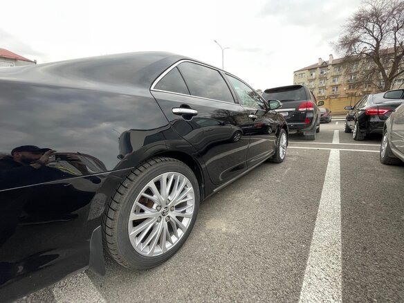 2012 Toyota Camry VII (XV50), чёрный, 1820000 рублей - вид 9