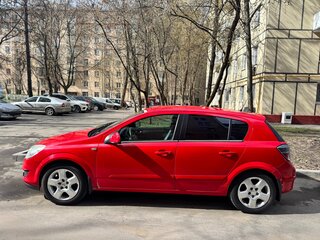 2009 Opel Astra H Рестайлинг, красный, 450000 рублей, вид 4