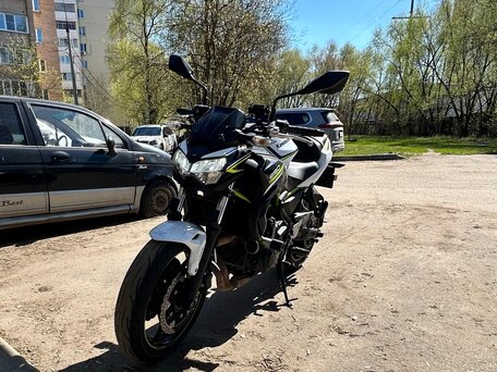 2020 Kawasaki Z 650, белый, 660000 рублей, вид 2
