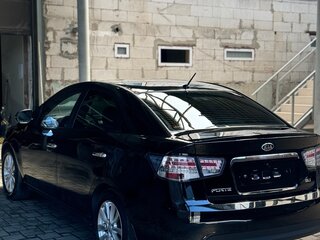 2010 Kia Cerato 5-speed II, чёрный, 780000 рублей, вид 5