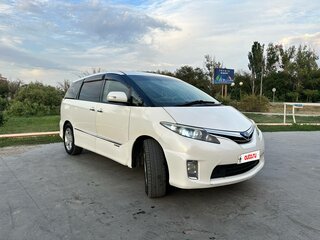 2010 Toyota Estima III Рестайлинг, белый, 1600000 рублей, вид 4