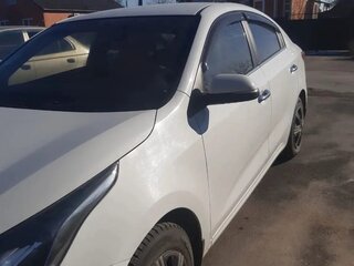 2017 Kia Rio IV, белый, 1300000 рублей, вид 3