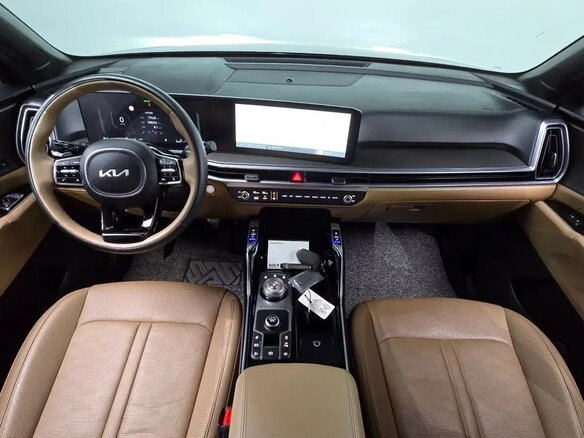 2024 Kia Sorento IV Рестайлинг, чёрный, 4240000 рублей - вид 5