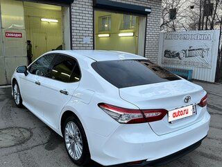 2021 Toyota Camry VIII (XV70), белый, 3700000 рублей, вид 4