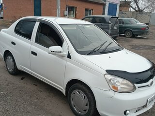 2004 Toyota Platz, белый, 350000 рублей, вид 2