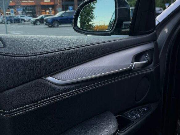 2018 BMW X6 30d II (F16), серый, 3400000 рублей - вид 13