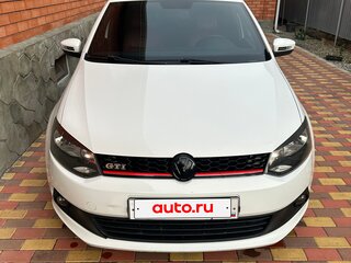 2014 Volkswagen Polo V, белый, 780000 рублей, вид 2