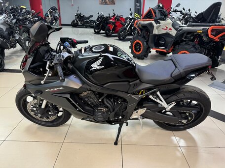 2022 Honda CBR 650R, чёрный, 1050000 рублей, вид 2