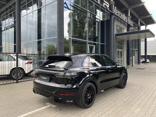 2021 Porsche Cayenne GTS III, чёрный, 10500000 рублей, вид 2