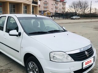 2013 Renault Logan I Рестайлинг, белый, 355000 рублей, вид 2