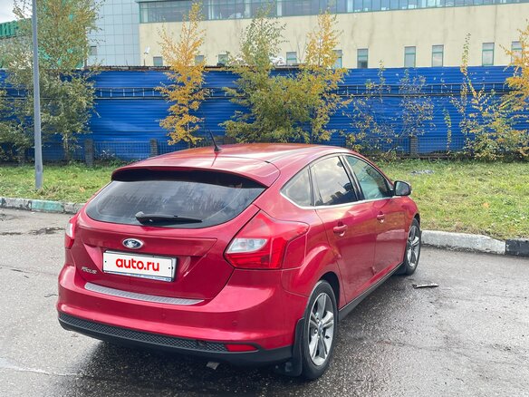 2014 Ford Focus III, красный, 750000 рублей - вид 5