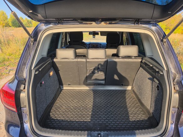 2016 Volkswagen Tiguan Euro 6 I Рестайлинг, синий, 1350000 рублей - вид 12