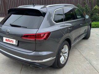2021 Volkswagen Touareg III, серый, 4975000 рублей, вид 5