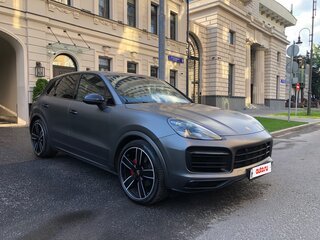 2018 Porsche Cayenne III, серый, 5950000 рублей, вид 3