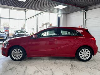 2014 Mercedes-Benz A-Класс 180 III (W176), красный, 1289000 рублей, вид 3
