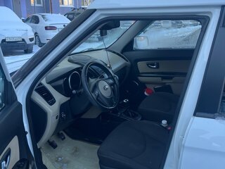 2012 Kia Soul I Рестайлинг, белый, 700000 рублей, вид 5
