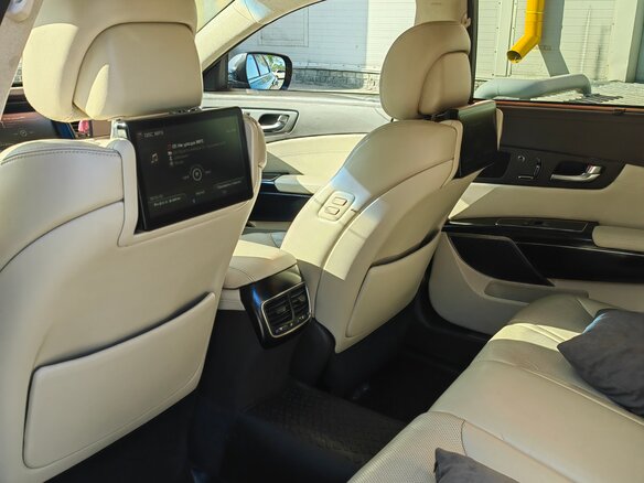 2013 Kia Quoris I, чёрный, 1350000 рублей - вид 17