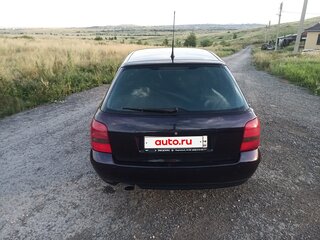 2000 Audi A4 I (B5) Рестайлинг, красный, 550000 рублей, вид 5