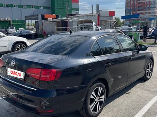 2016 Volkswagen Jetta VI Рестайлинг, чёрный, 880000 рублей, вид 4