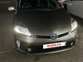 2013 Toyota Prius III Рестайлинг (XW30), коричневый, 1150000 рублей, вид 4