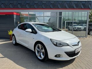 2012 Opel Astra GTC J Рестайлинг, белый, 699900 рублей, вид 2