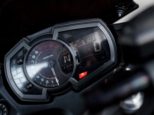 2018 Kawasaki Ninja 650, чёрный, 570000 рублей - вид 8