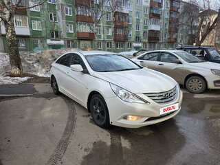 2011 Hyundai Sonata VI (YF), белый, 1100000 рублей, вид 4