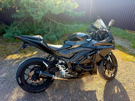 2021 Yamaha YZF-R3, чёрный, 670000 рублей, вид 3