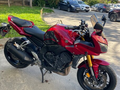 2006 Yamaha FZ1, красный, 445000 рублей, вид 4