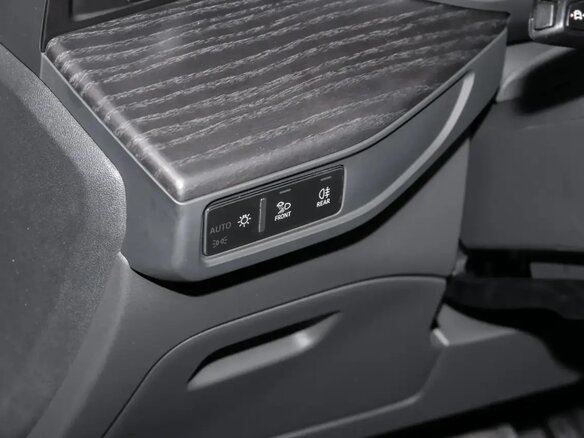 2026 Audi Q6 45 TFSI, чёрный - вид 14