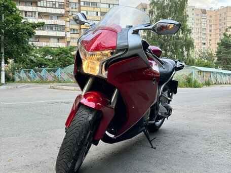 2010 Honda VFR 1200, красный, 540000 рублей, вид 4